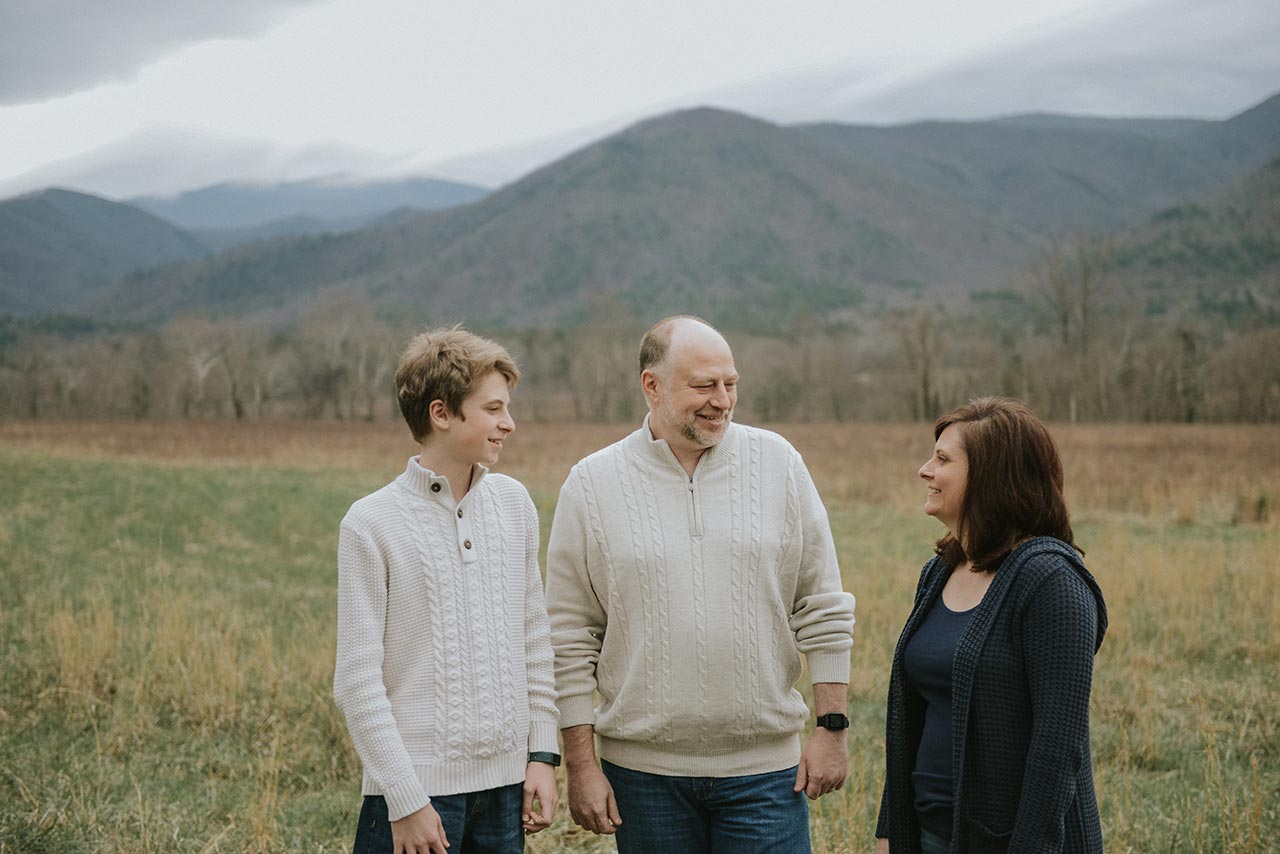 Cade's Cove Family Photography Gatlinburg Photographer Pigeon Forge Photos Tennessee Great Smoky Mountains
